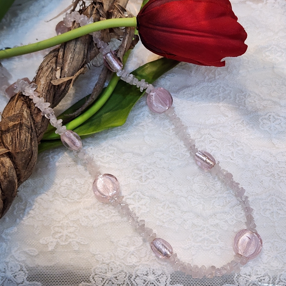 Elegant Quartz And Sugar Pink Baby Pink Glass Beaded Necklace